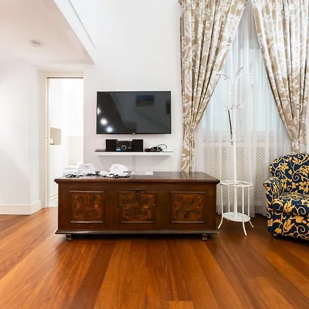 Riccardo Luxury Apartament *